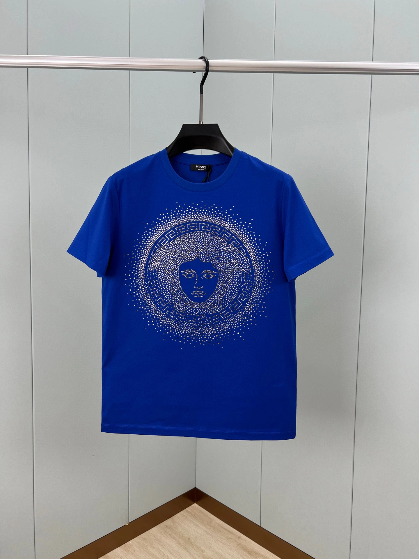 &wg.luxury- V5rs135 Fading Medusa Cotton 4colour item:E-F054C1708-4